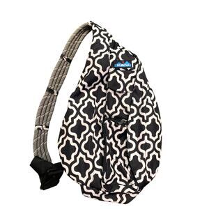 Kavu Large Rope Sling Bag Crossbody Geo Print‎  Black White Excellent!